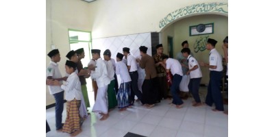 Duha & Zuhur Berjamaah dlm MOPDB SMA & SMK Al-Mizan