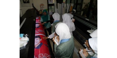 Belajar Kewirausahaan di MizanDigital Printing