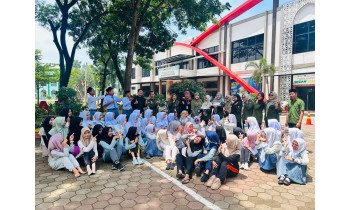 SMA Unggulan Al-Mizan Peringati Hari Guru Nasional dengan Penuh Khidmat dan Kekeluargaan