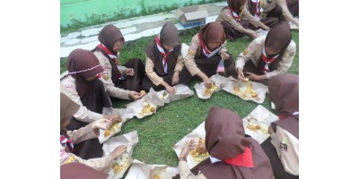 Serba Serbi Pelantikan Makan Enak itu Makan Bersama-sama