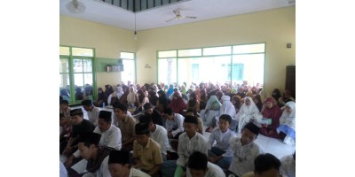 Istighotsah Bulanan SMA & SMK Al-Mizan