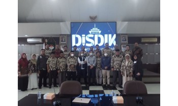 Berjuang Untuk Ummat Audiensi FKSS Jabar dengan Kadisdik Jabar